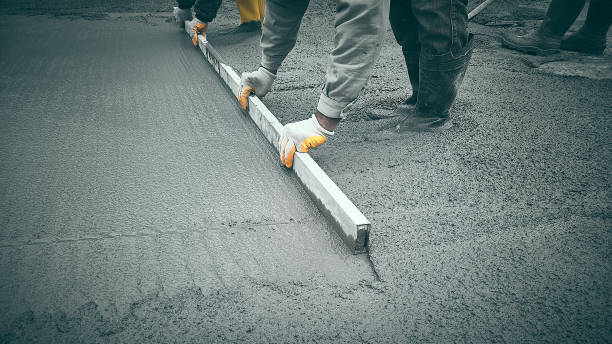 Best Commercial Concrete Services in Richmond West, FL